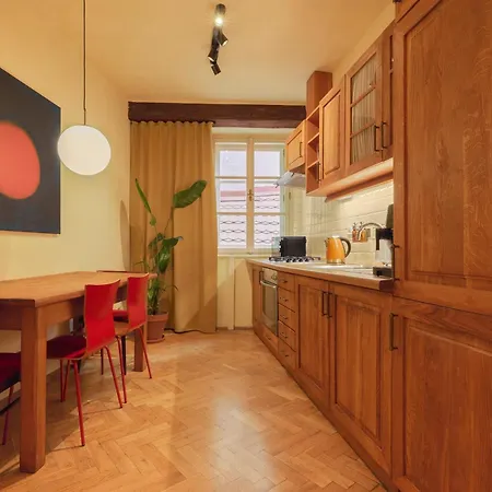 Nelis I Boutique In Old Town Apartment Prag